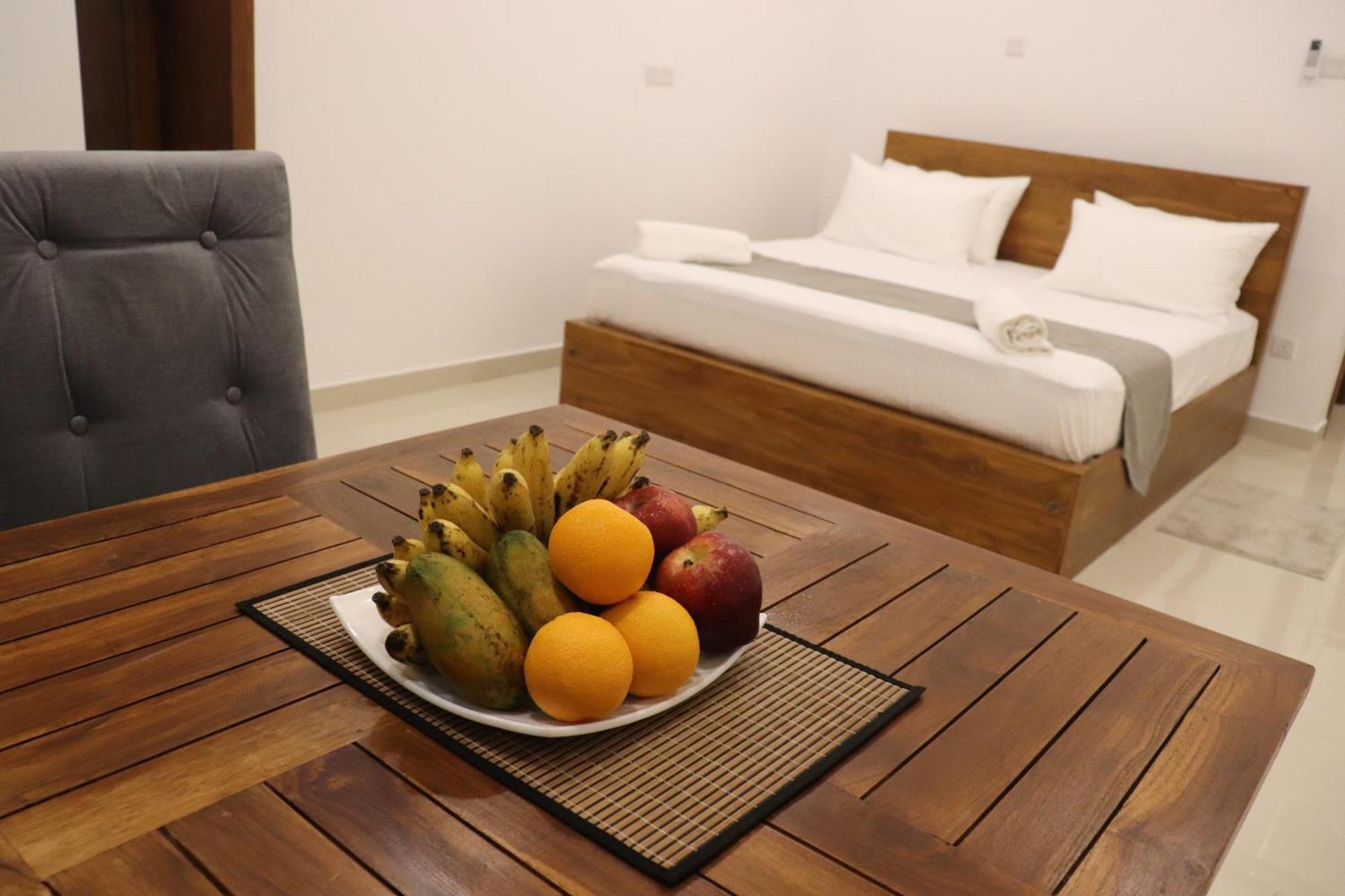 Marakolliya Beach Resort Tangalle Bagian luar foto