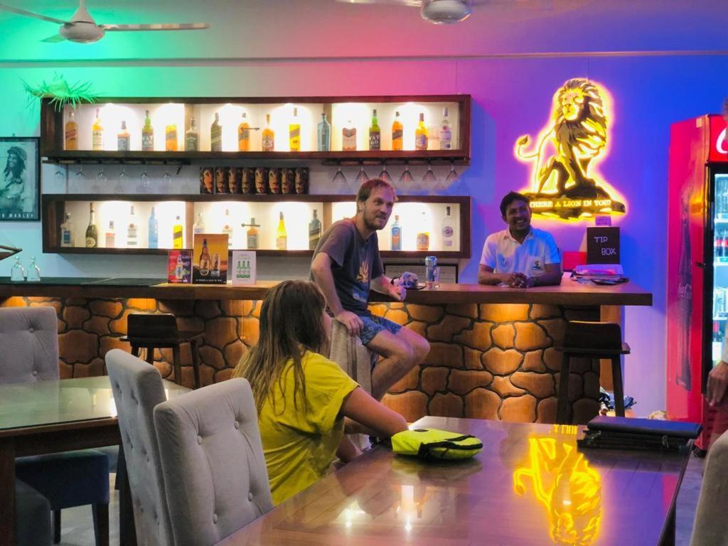 Marakolliya Beach Resort Tangalle Bagian luar foto